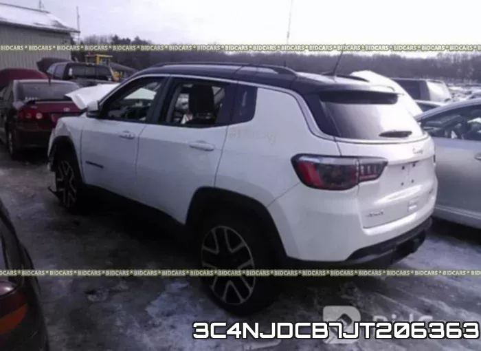 3C4NJDCB7JT206363 фото 4