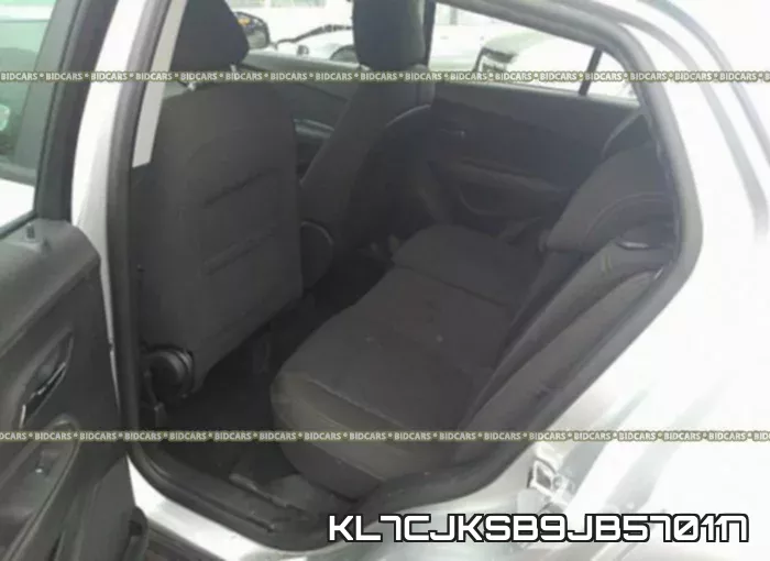 KL7CJKSB9JB570117 фото 9