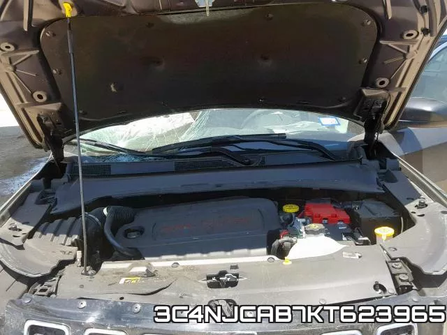 3C4NJCAB7KT623965 фото 8