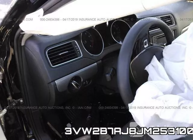 3VW2B7AJ8JM253100 фото 8