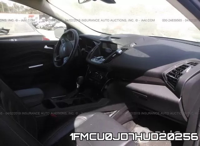 1FMCU0JD7HUD20256 фото 6