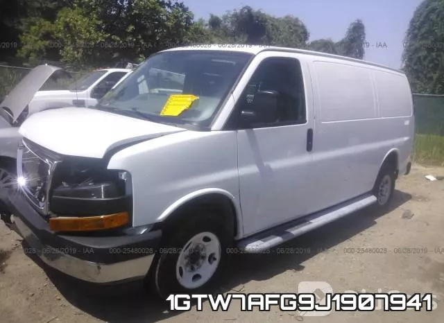 1GTW7AFG9J1907941 фото 3