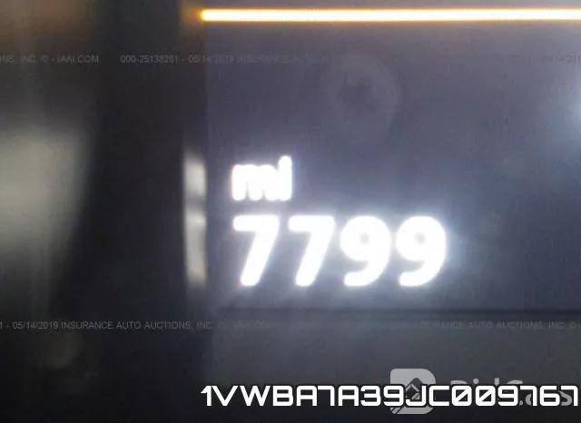 1VWBA7A39JC009767 фото 8