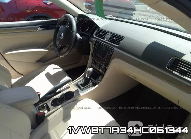 1VWBT7A34HC061344 фото 6