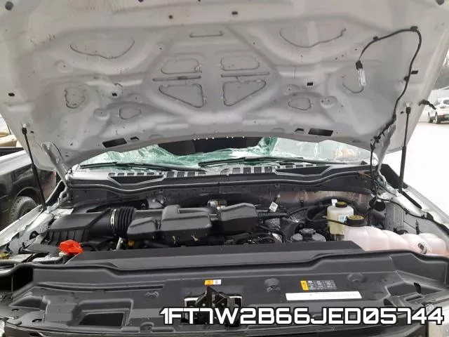 1FT7W2B66JED05744 фото 8