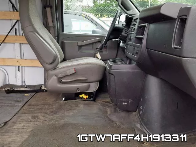 1GTW7AFF4H1913311 фото 6