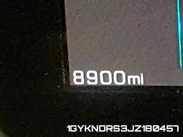 1GYKNDRS3JZ180457 фото 9