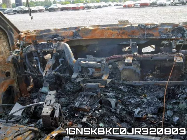 1GNSKBKC0JR320803 фото 2