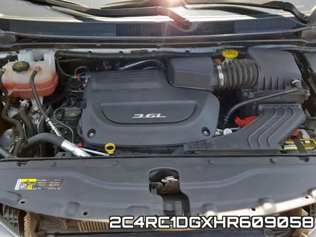 2C4RC1DGXHR609058 фото 8