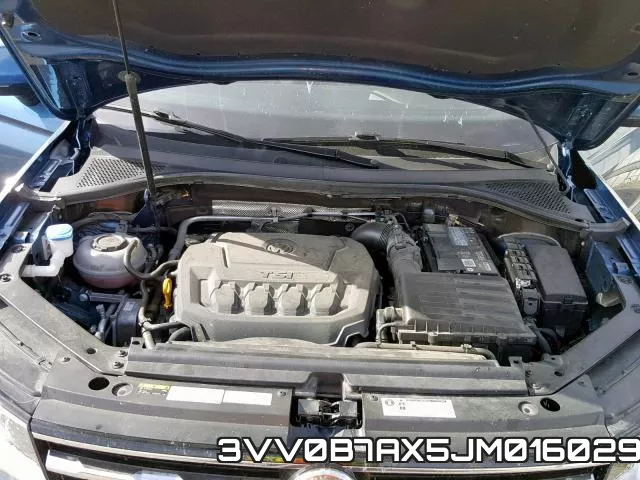 3VV0B7AX5JM016029 фото 8