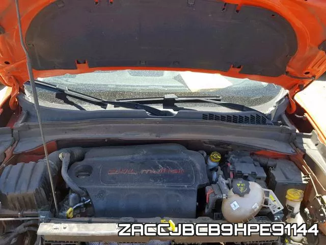 ZACCJBCB9HPE91144 фото 8