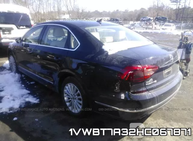1VWBT7A32HC067871 фото 4