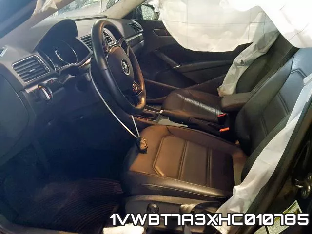 1VWBT7A3XHC010785 фото 6