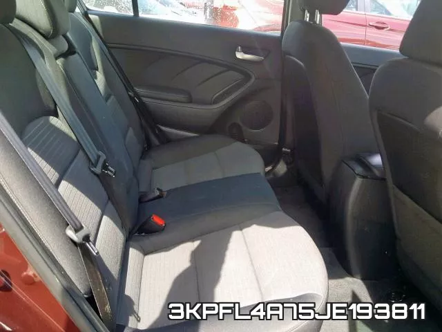 3KPFL4A75JE193811 фото 7