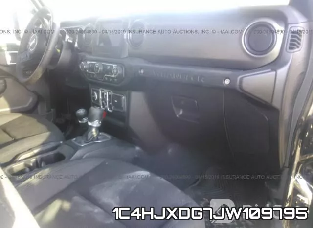 1C4HJXDG7JW109795 фото 6