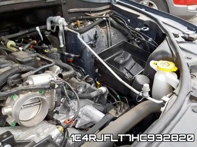 1C4RJFLT7HC932820 фото 9