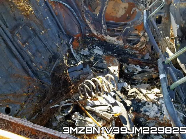 3MZBN1V39JM229825 фото 7