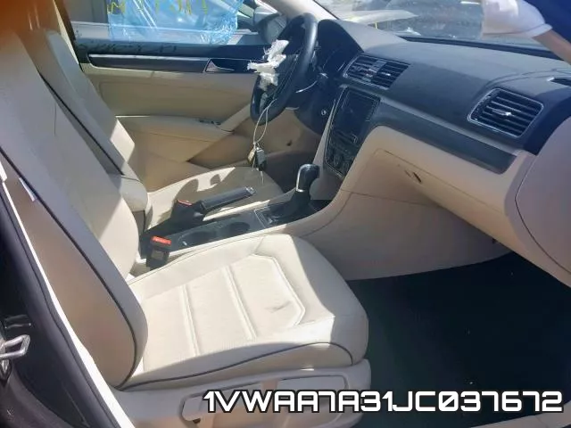 1VWAA7A31JC037672 фото 6
