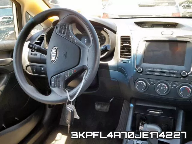 3KPFL4A70JE174227 фото 10