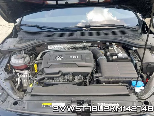 3VW5T7BU3KM142748 фото 8