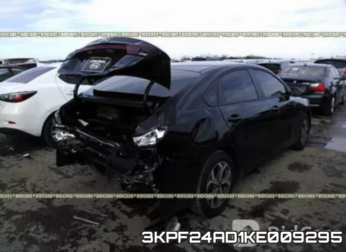3KPF24AD1KE009295 фото 5