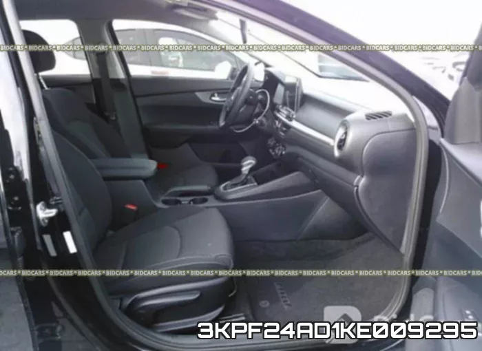 3KPF24AD1KE009295 фото 6