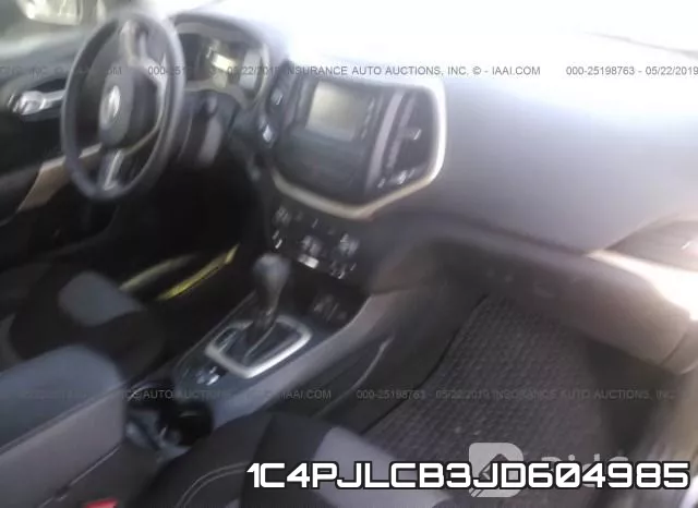 1C4PJLCB3JD604985 фото 6