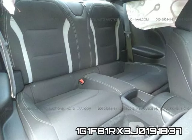 1G1FB1RX3J0191837 фото 9