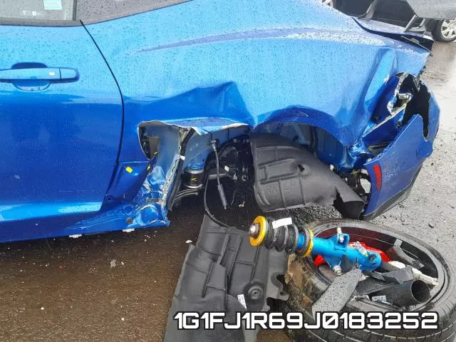 1G1FJ1R69J0183252 фото 10
