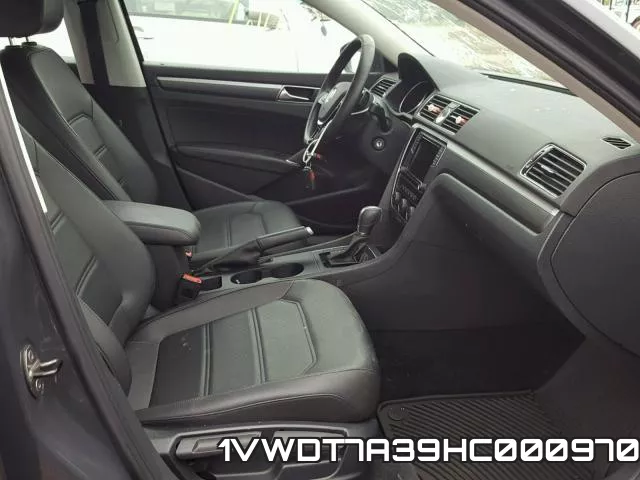 1VWDT7A39HC000970 фото 6