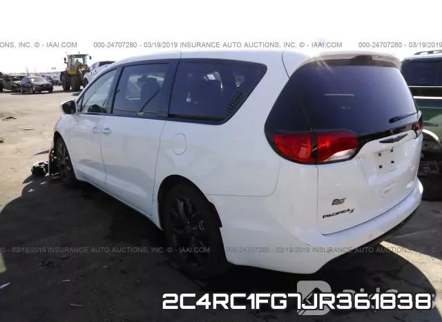 2C4RC1FG7JR361838 фото 4