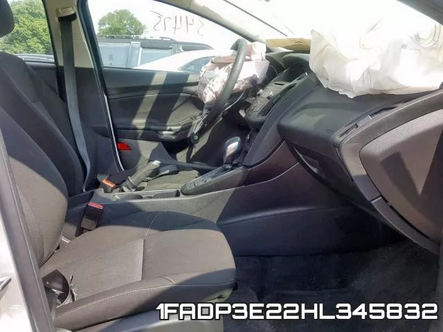 1FADP3E22HL345832 фото 6