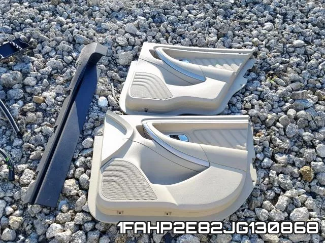 1FAHP2E82JG130868 фото 10