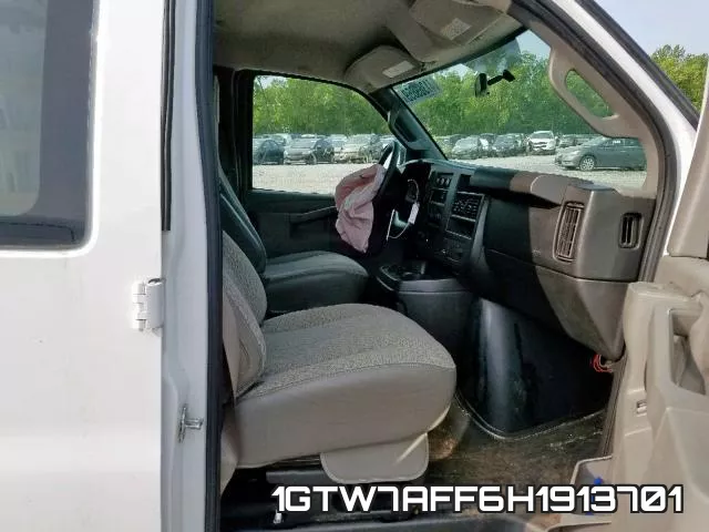 1GTW7AFF6H1913701 фото 6