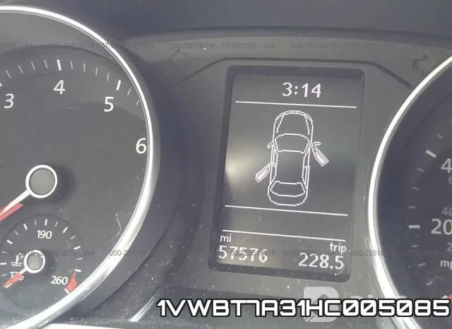 1VWBT7A31HC005085 фото 8