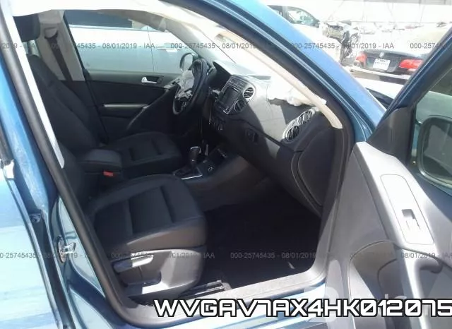 WVGAV7AX4HK012075 фото 6