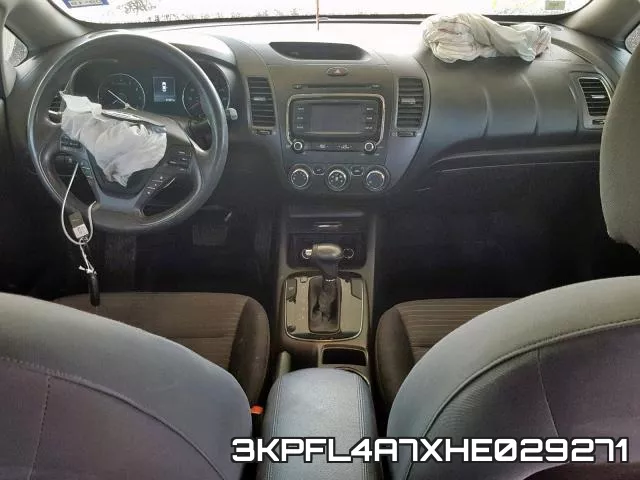 3KPFL4A7XHE029271 фото 10