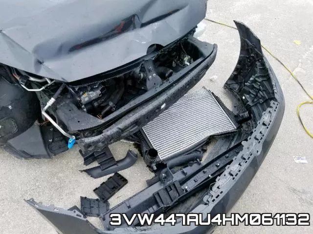 3VW447AU4HM061132 фото 10