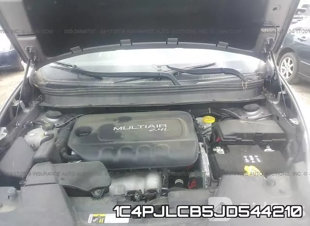 1C4PJLCB5JD544210 фото 2