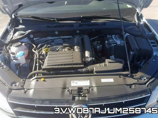 3VWDB7AJ1JM258745 фото 8