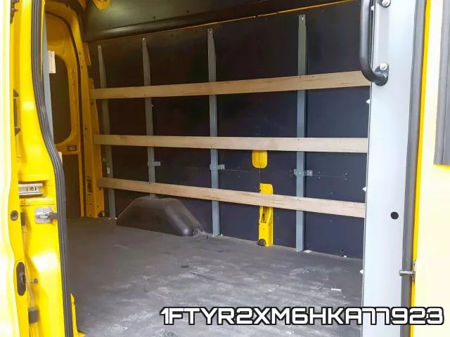 1FTYR2XM6HKA77923 фото 7