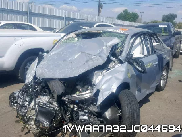 1VWAA7A32JC044694 фото 3