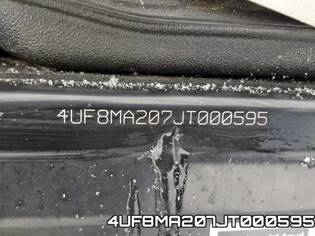 4UF8MA207JT000595 фото 2