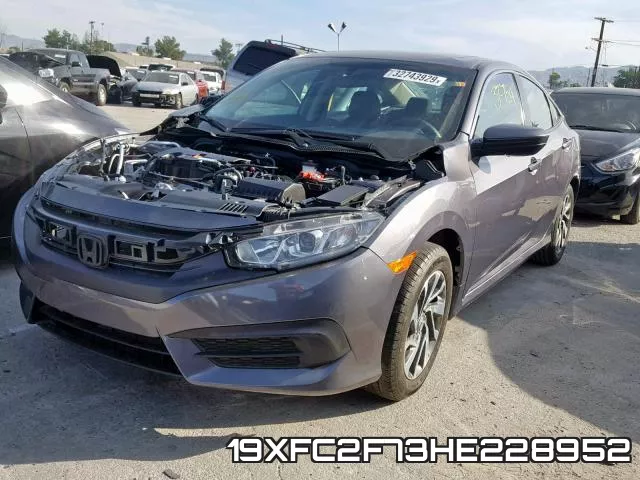 19XFC2F73HE228952 фото 3