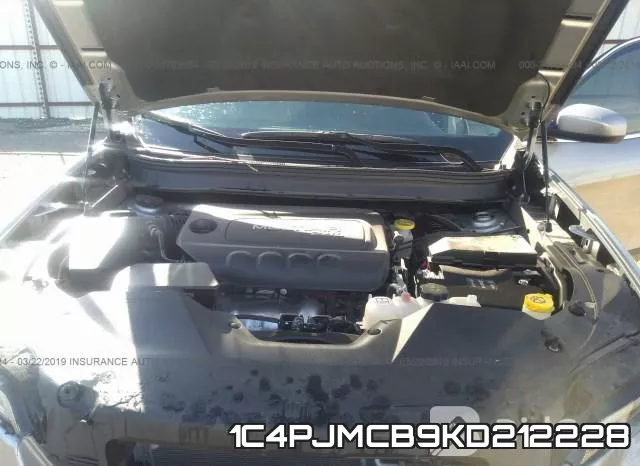 1C4PJMCB9KD212228 фото 2