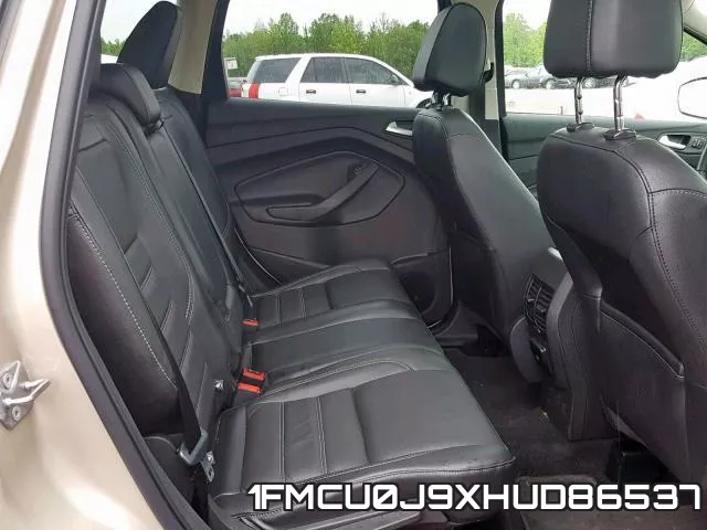 1FMCU0J9XHUD86537 фото 7