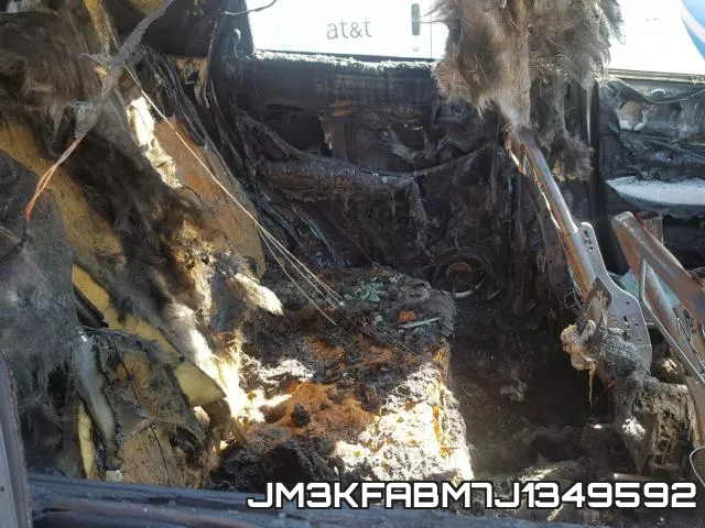 JM3KFABM7J1349592 фото 7
