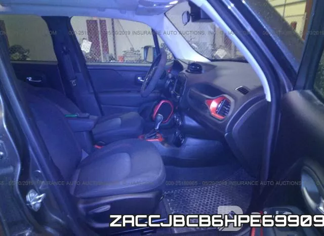 ZACCJBCB6HPE69909 фото 6