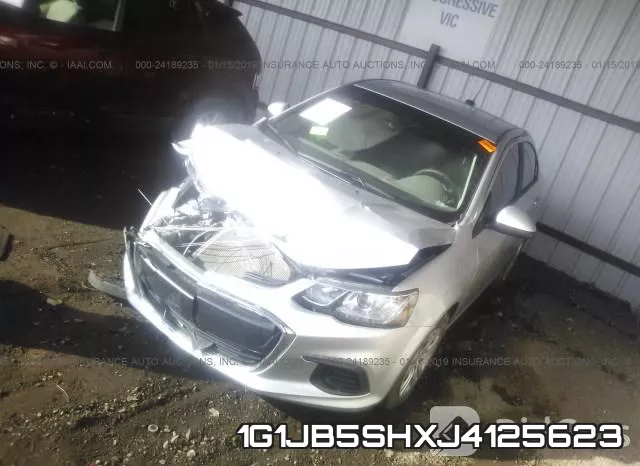 1G1JB5SHXJ4125623 фото 3