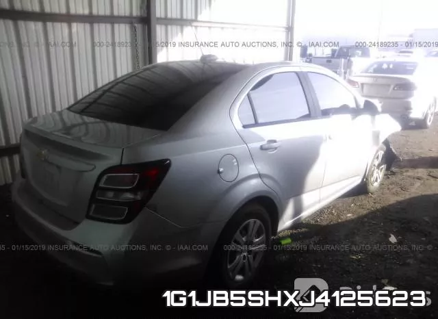 1G1JB5SHXJ4125623 фото 5
